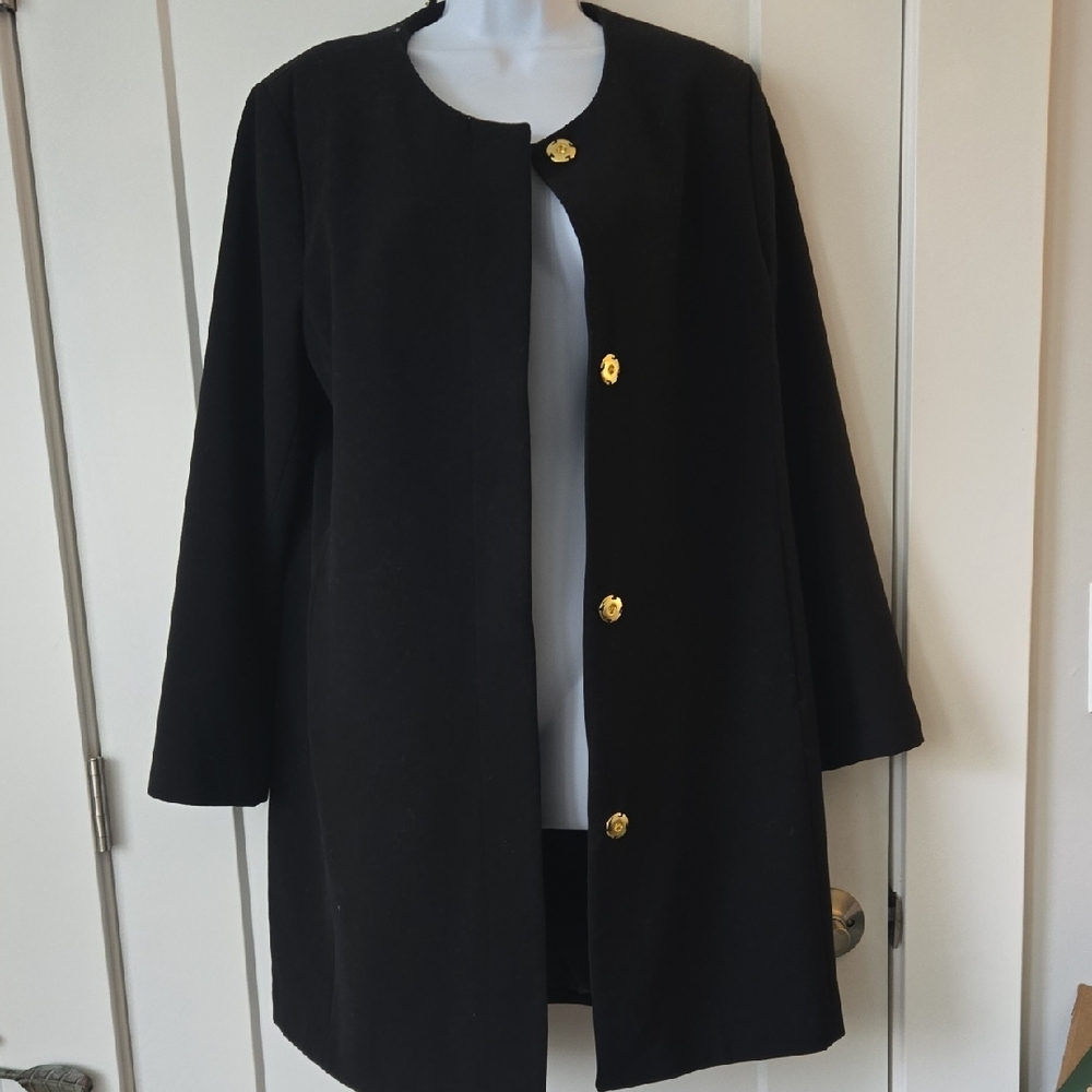 IMAN Black Coat With Hidden Buttons